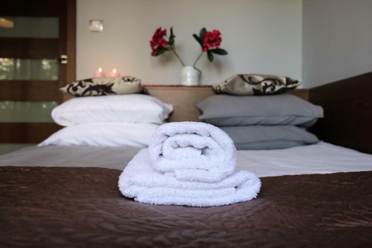 Stylish And Spacious By Cooee Apartmán *